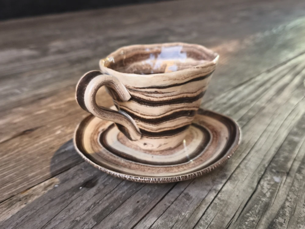 Keramická šálka na kávu espresso - lungo - ristretto 70 ml – Unikát! - béžovo-hnedá ručná výroba – modelovaná